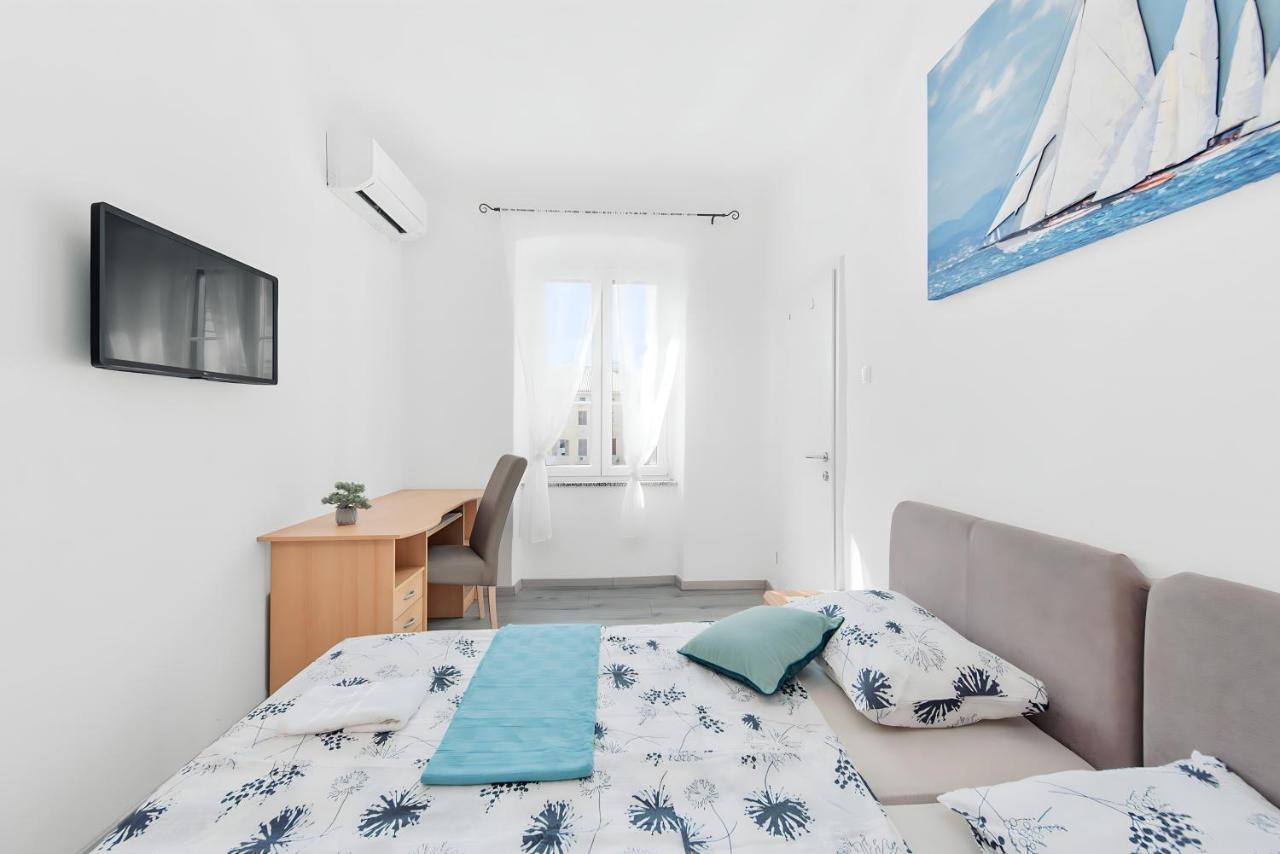 Little Flower City Studio 5 - Rijeka Rent Dış mekan fotoğraf